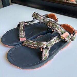 Teva Hurricane Coral Pink Abstract Print Velcro Sandals